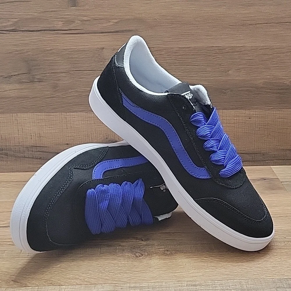 Van's Cruze Too Cc Brand new in the box authentic uper leather and textile.